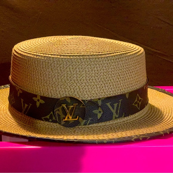 $80 boots /$50 Sandals /$100 LV Hat/$150 Tan Jacket/$125 Blk Jacket/$70 Blk Shaw - Picture 15 of 15